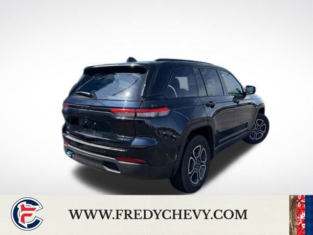Used 2024 Jeep Grand Cherokee Trailhawk AWD/4WD image 5