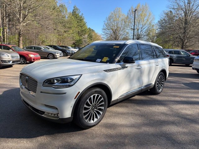Used 2023 Lincoln Aviator Reserve w/ Equipment Group 201A image 1