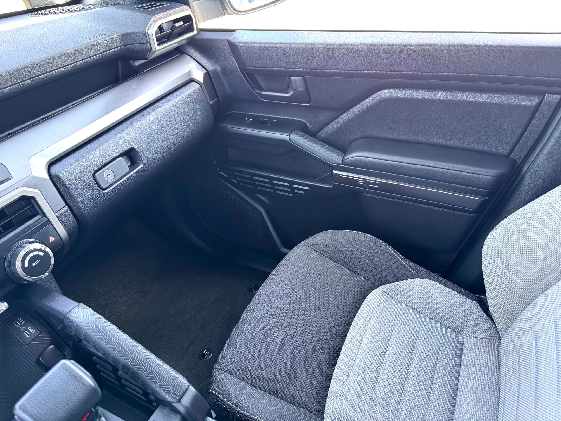 Used 2025 Toyota 4Runner TRD Off-Road image 36