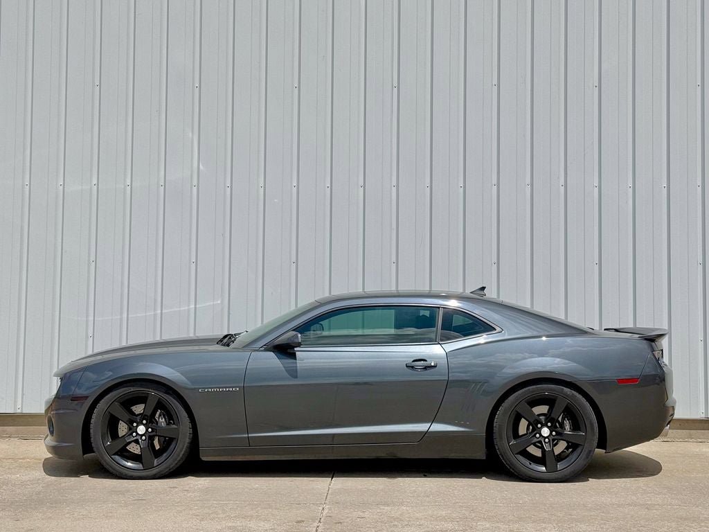 Used 2010 Chevrolet Camaro SS w/ RS Package RWD image 3
