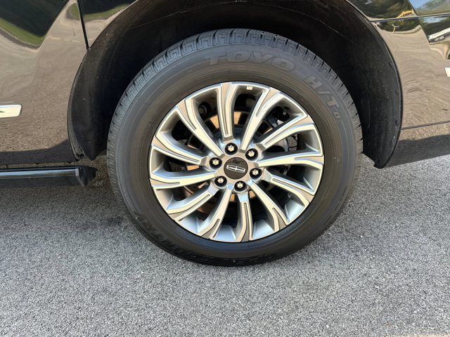 Used 2024 Lincoln Navigator L 4WD image 14