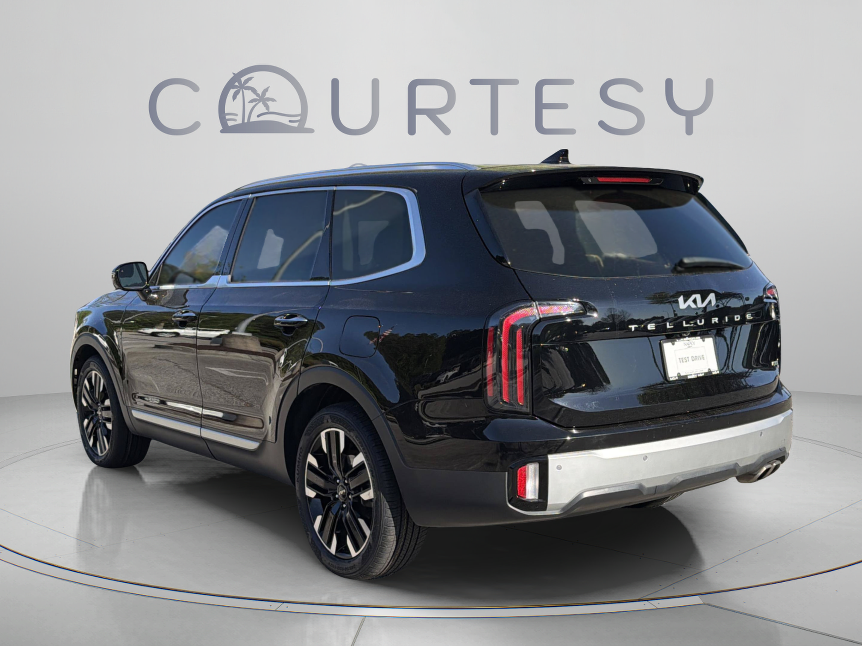 Certified 2024 Kia Telluride SX Prestige AWD/4WD image 3