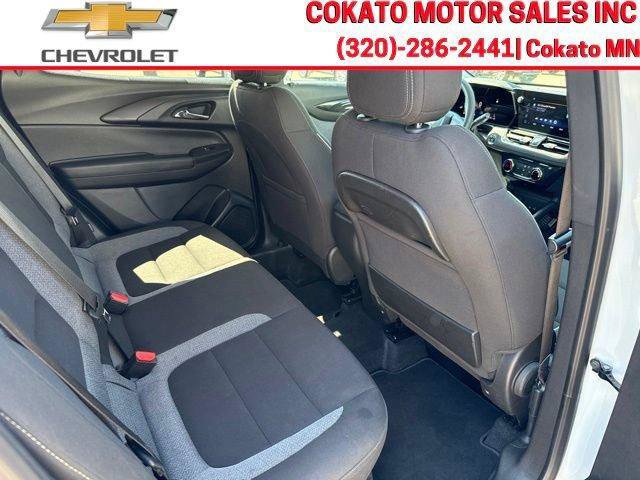 Used 2025 Chevrolet TrailBlazer LT AWD/4WD image 12