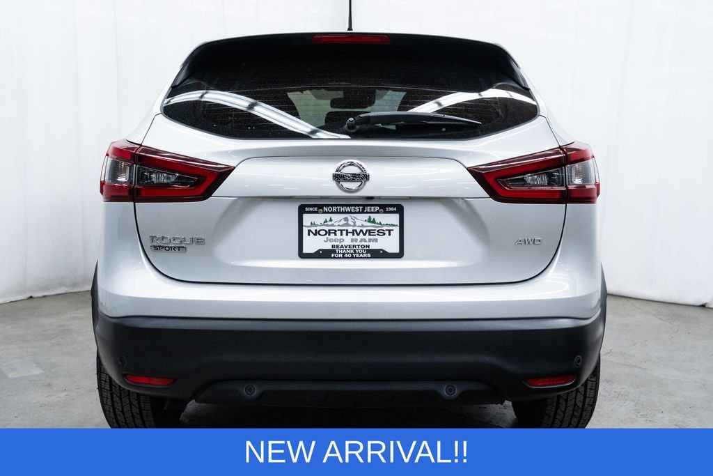 Used 2021 Nissan Rogue Sport S image 5