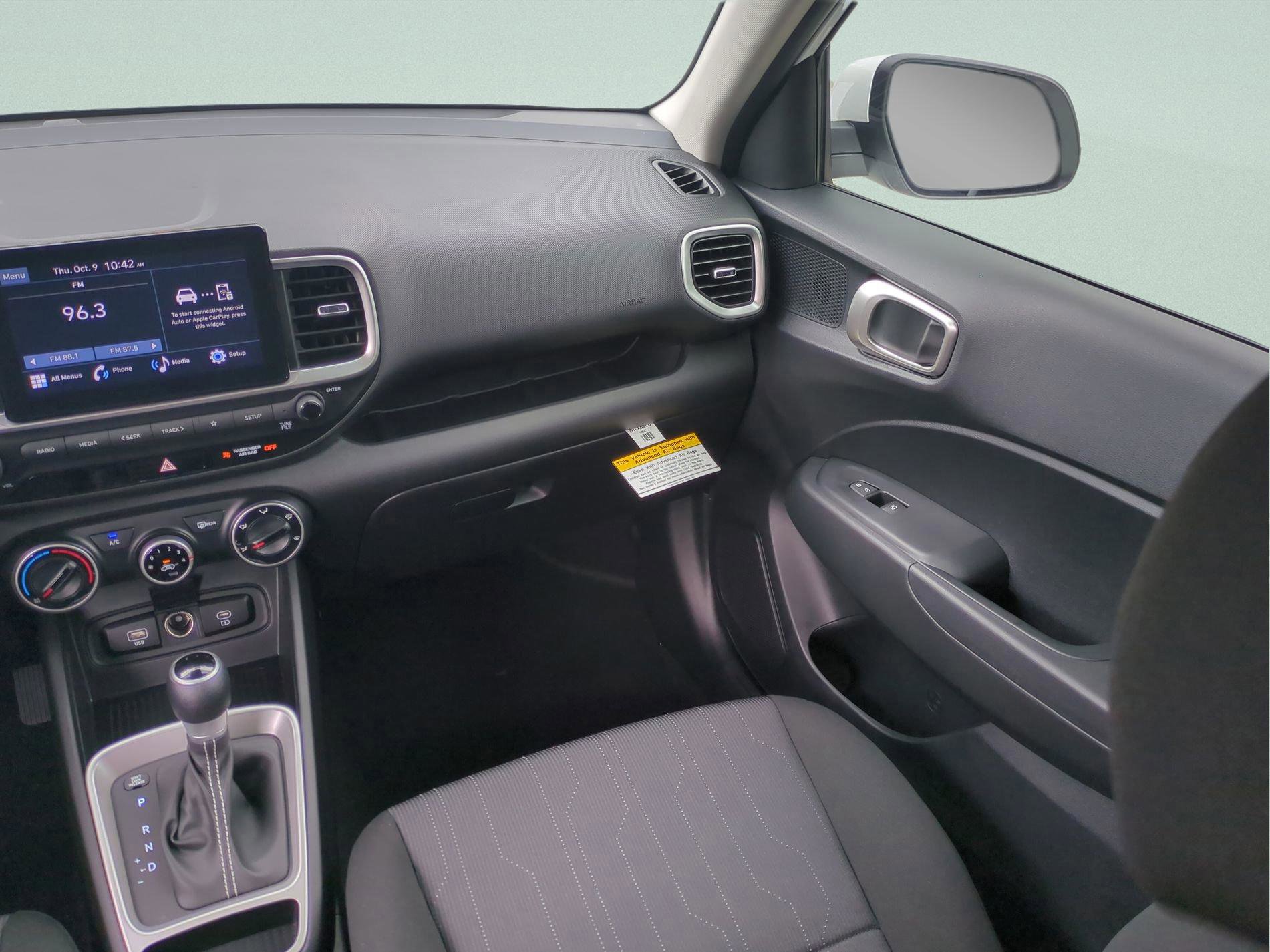 New 2026 Hyundai Venue SE FWD image 25