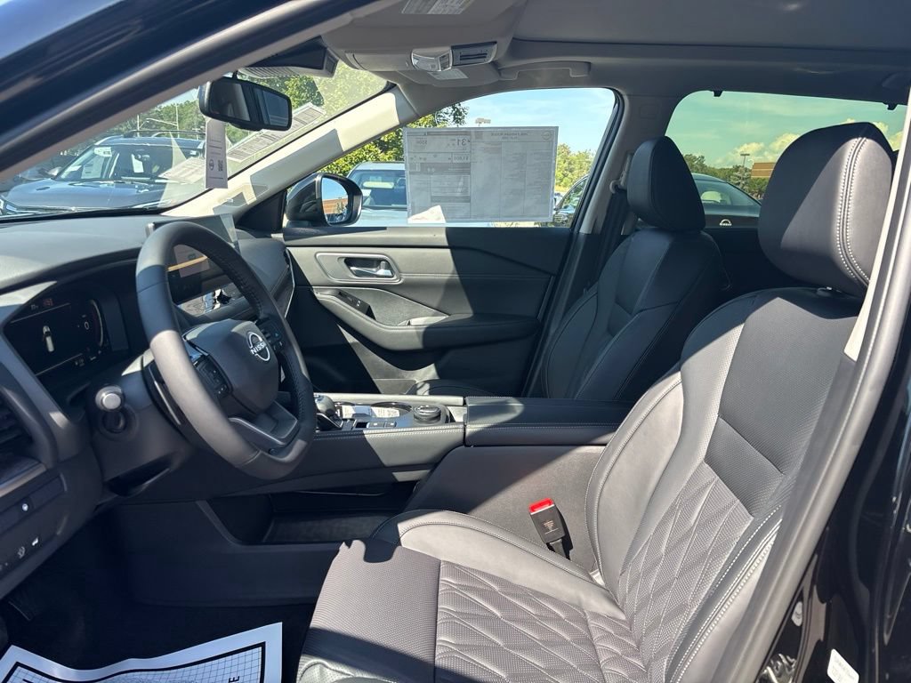 New 2026 Nissan Rogue Platinum AWD/4WD image 12