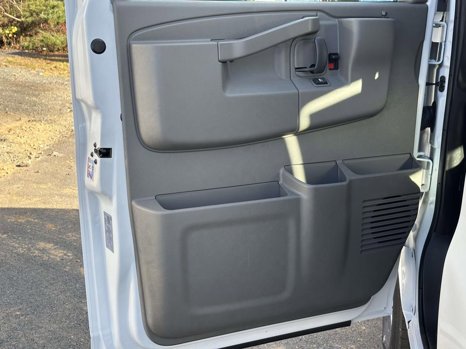 New 2025 Chevrolet Express 2500 w/ Driver Convenience Package RWD image 18