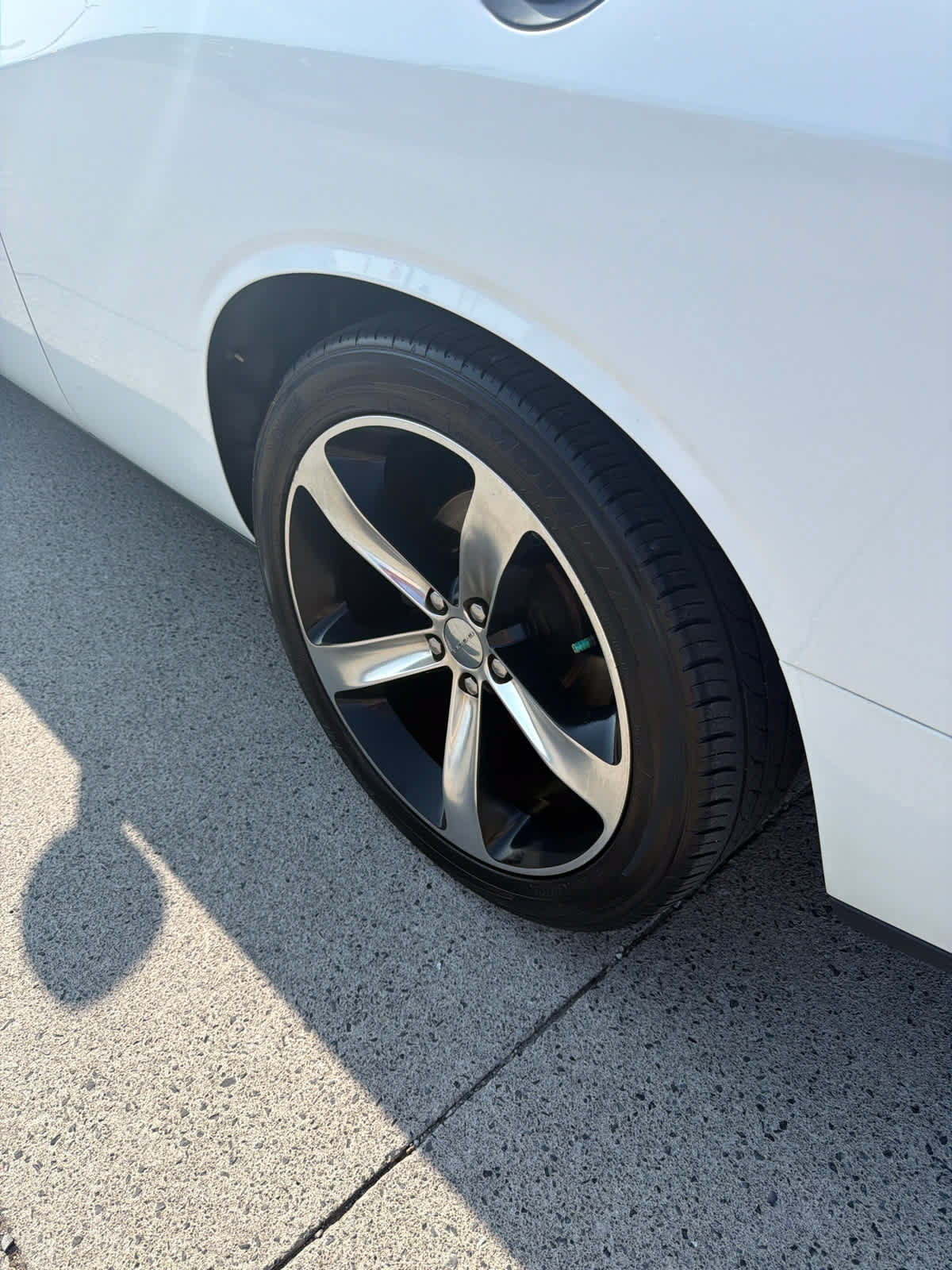 Used 2015 Dodge Challenger R/T RWD image 11