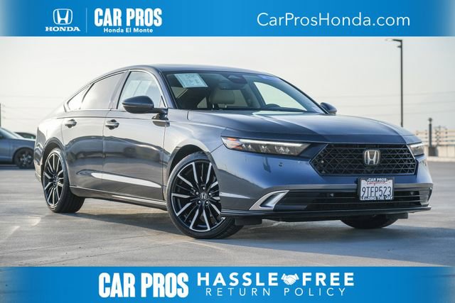 Used 2025 Honda Accord Touring image 1
