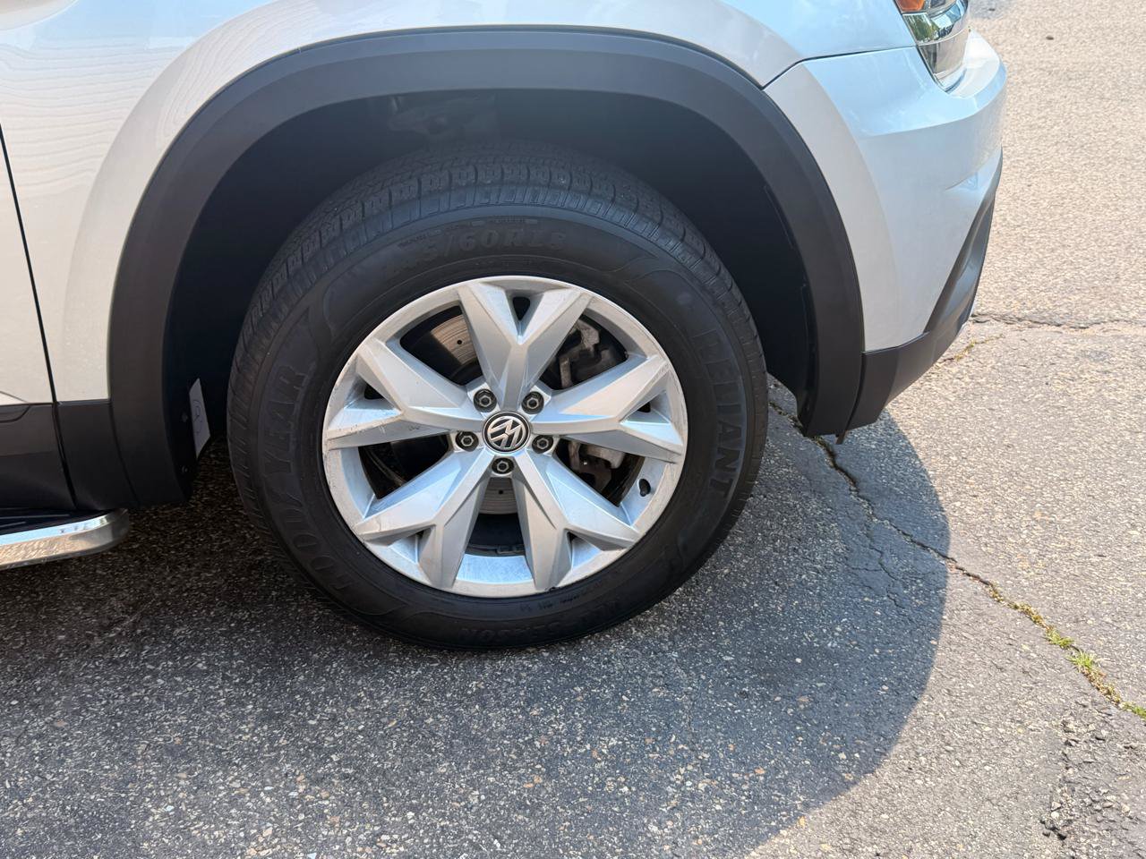 Used 2019 Volkswagen Atlas S w/ Towing Package AWD/4WD image 13