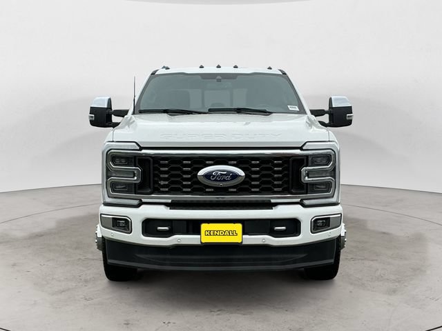 Used 2024 Ford F350 Platinum AWD/4WD image 2