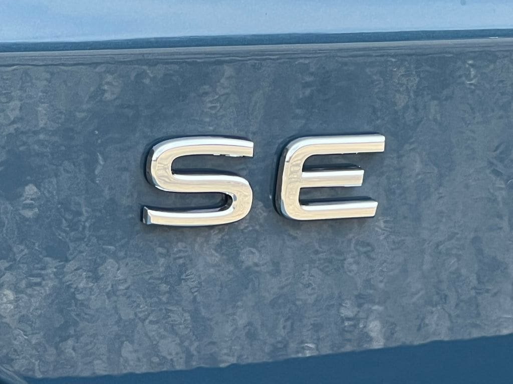 New 2026 Volkswagen Taos SE AWD/4WD image 9