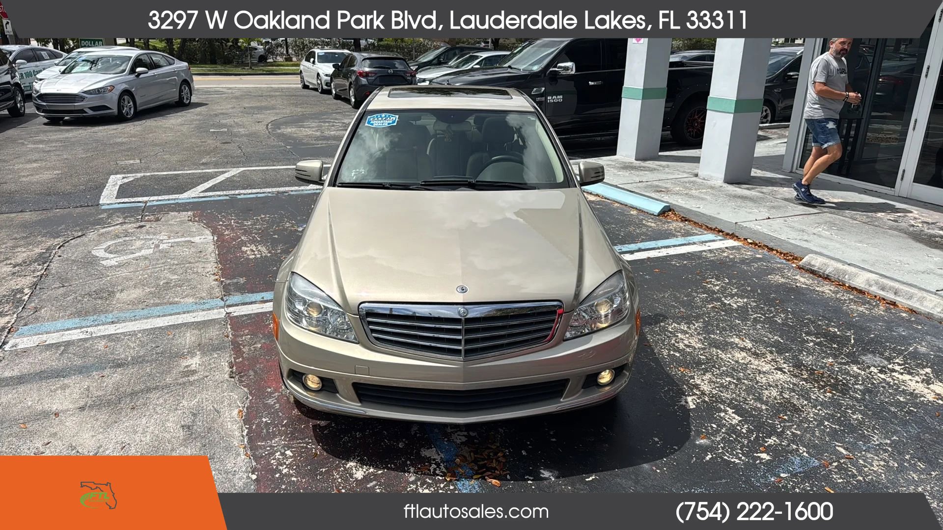Used 2011 Mercedes-Benz C 300 Sedan image 4