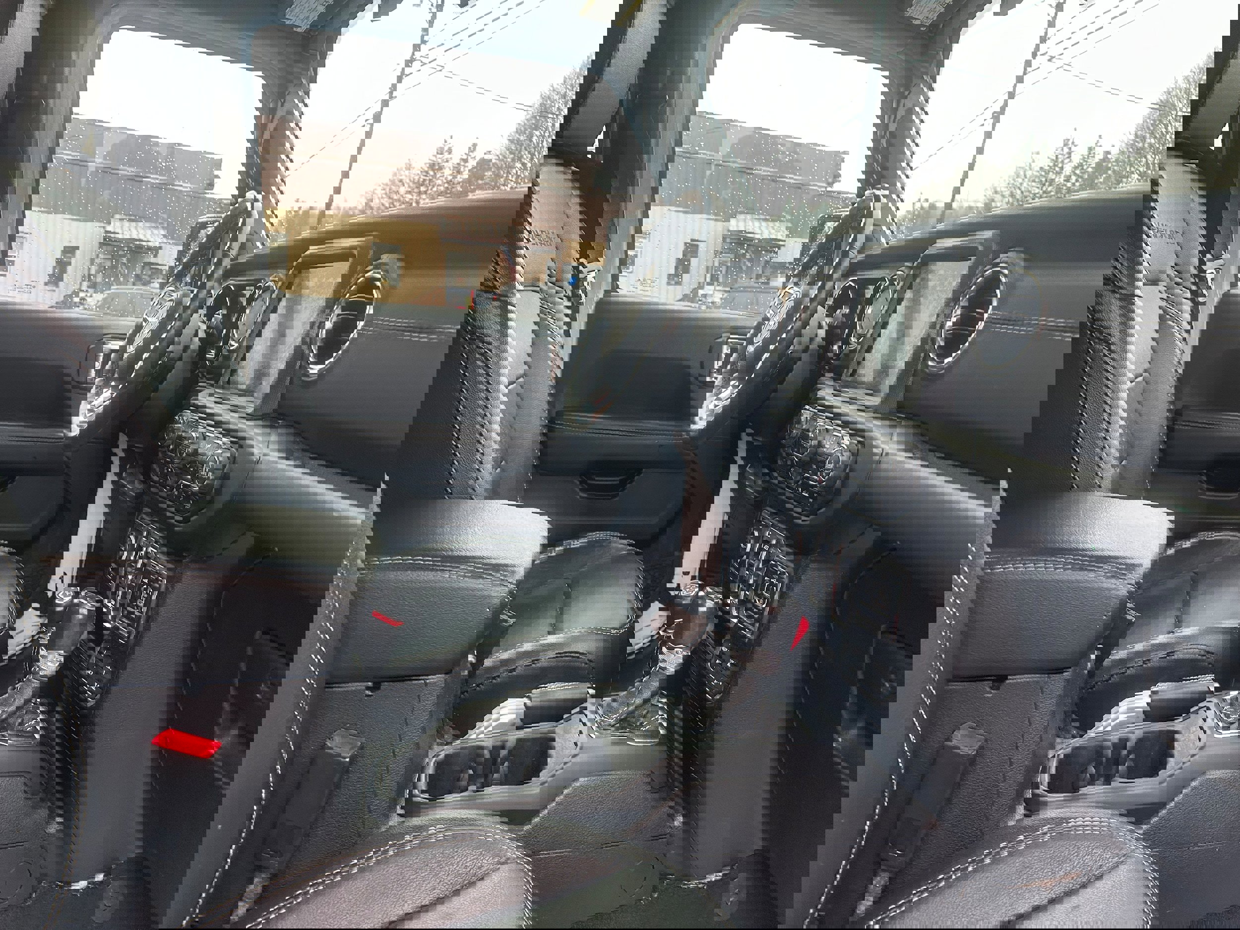 Used 2020 Jeep Gladiator Overland image 9