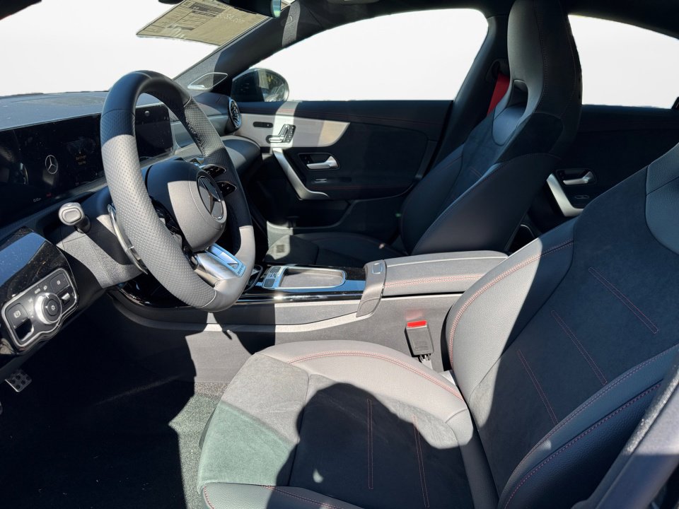 New 2025 Mercedes-Benz CLA 45 AMG 4MATIC image 9