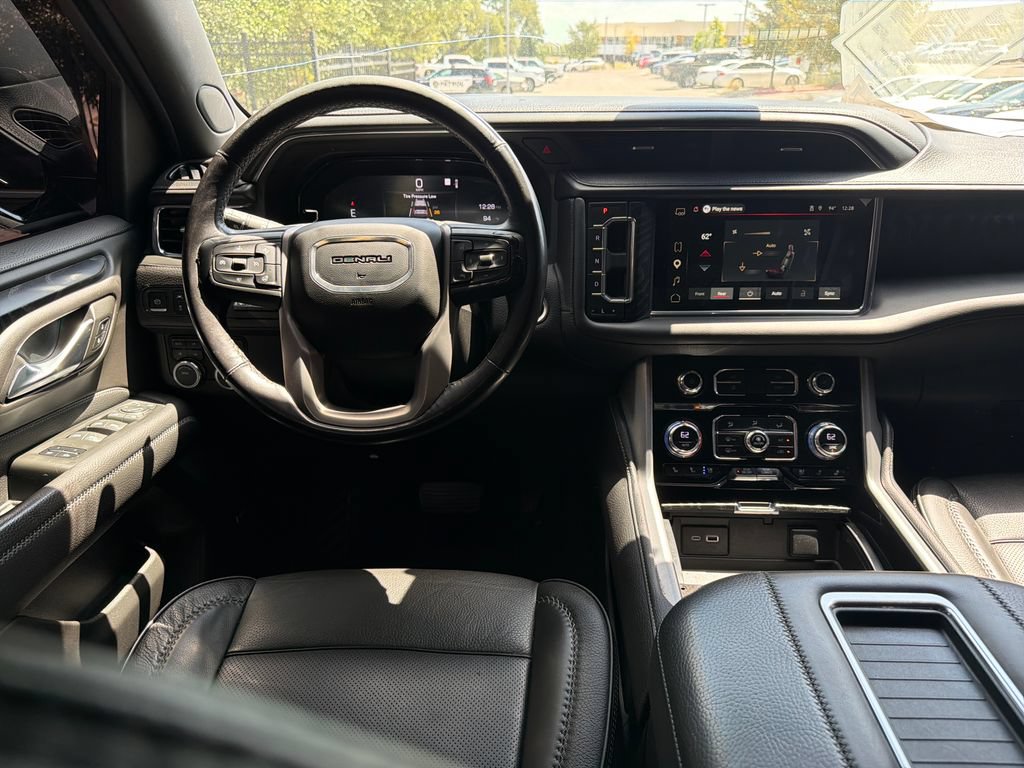Used 2023 GMC Yukon Denali AWD/4WD image 34