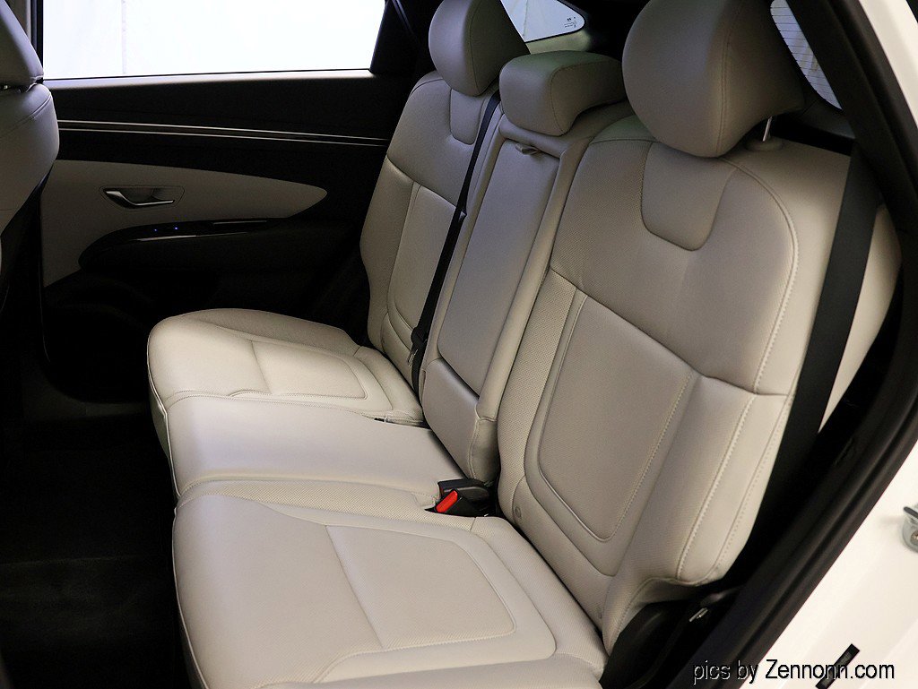 Used 2023 Hyundai Tucson Limited AWD/4WD image 12