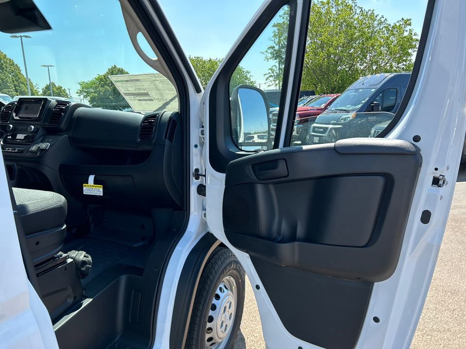 New 2024 RAM ProMaster 2500 w/ Convenience Group image 31