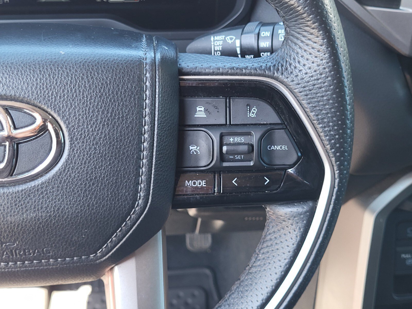 Used 2023 Toyota Sequoia SR5 w/ SR5 Premium Package RWD image 29