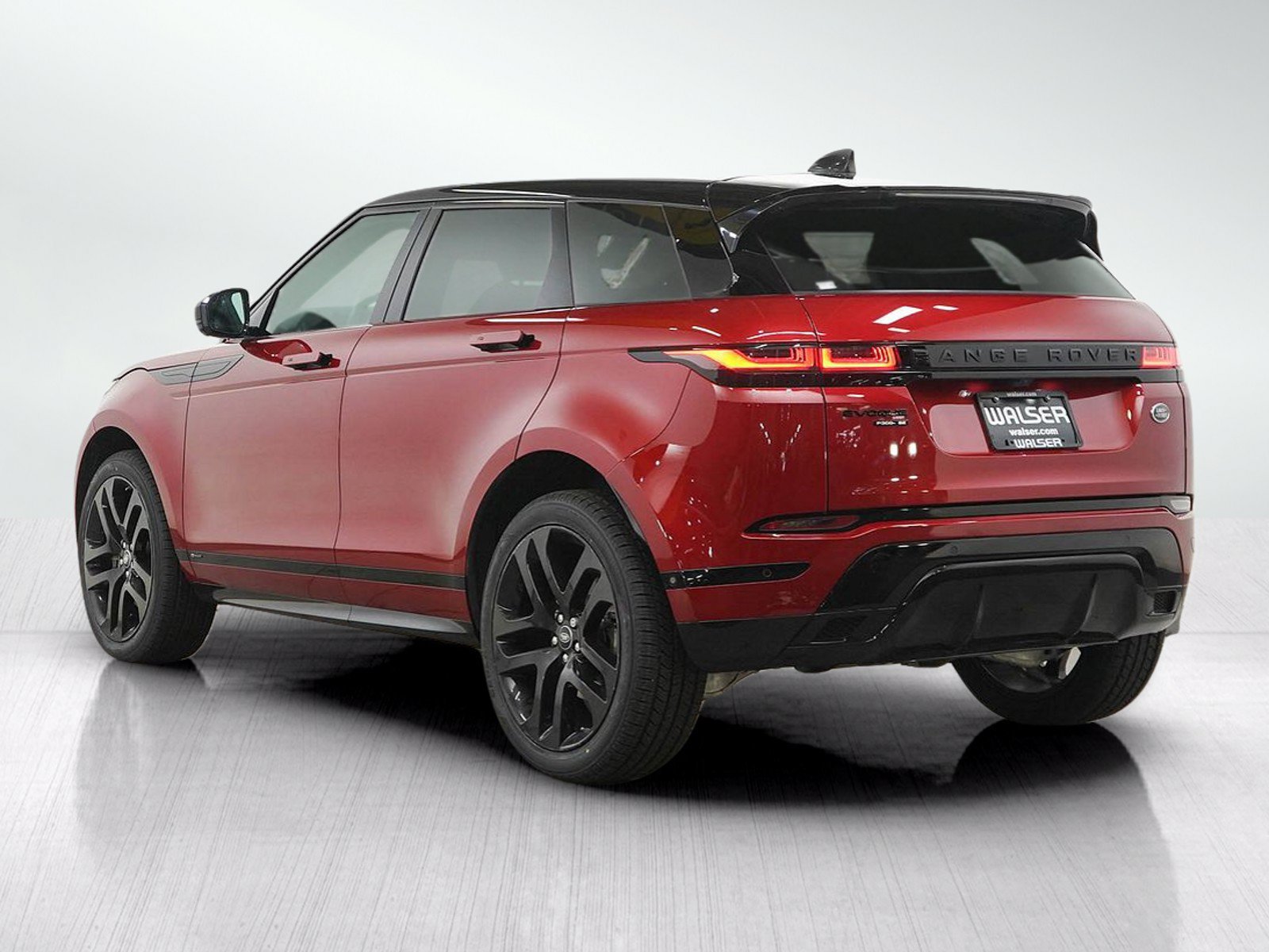 Used 2020 Land Rover Range Rover Evoque R-Dynamic SE AWD/4WD image 4