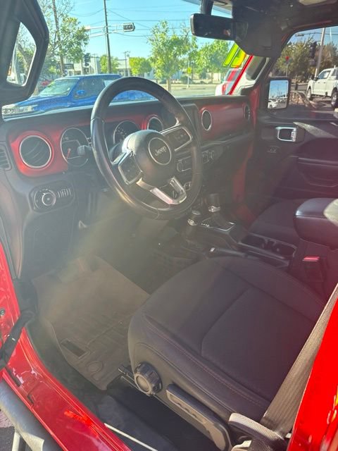 Used 2021 Jeep Wrangler Unlimited Rubicon AWD/4WD image 8