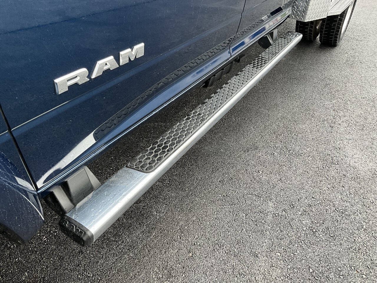 Used 2019 RAM 5500 Laramie AWD/4WD image 31
