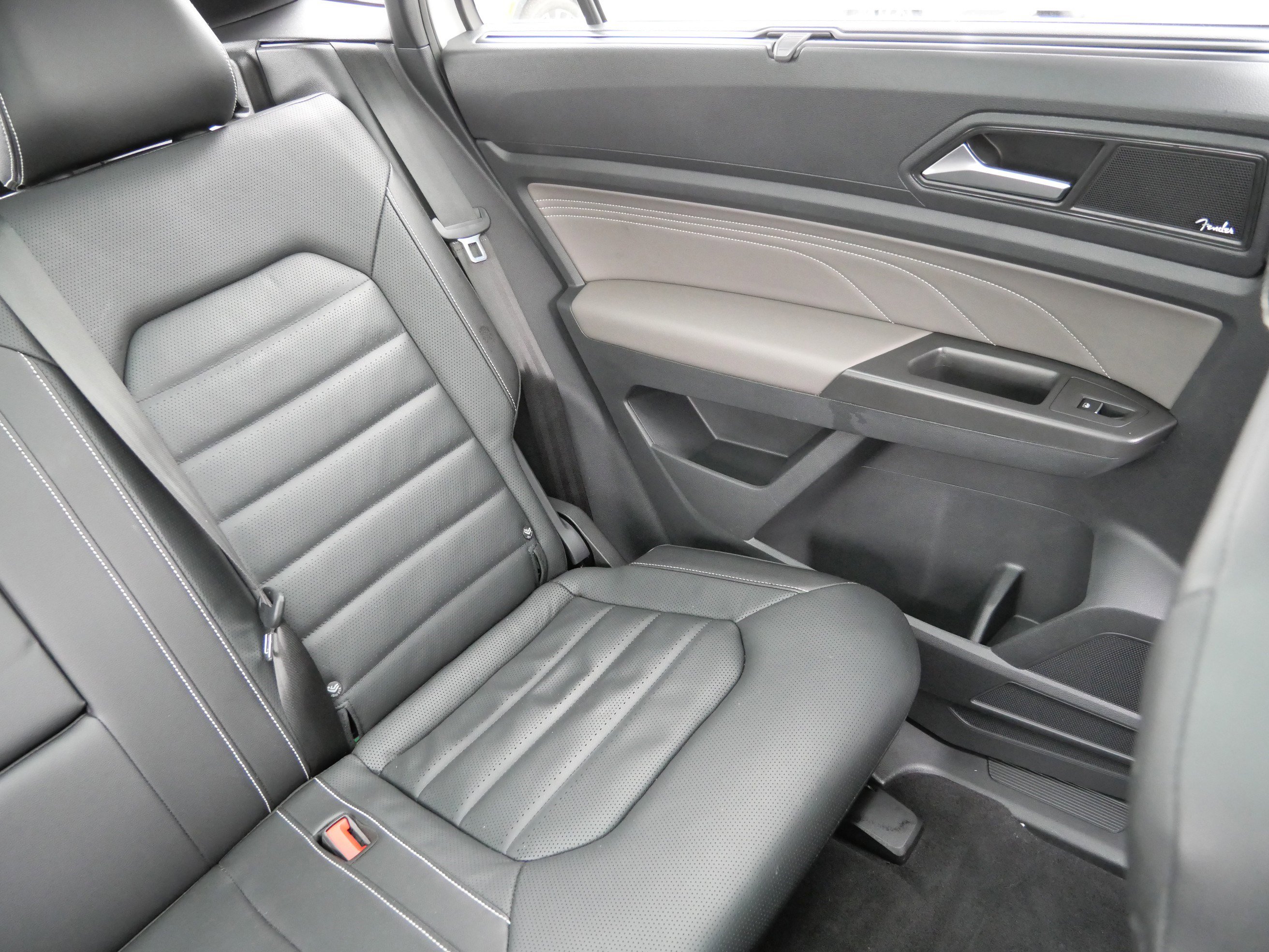 Certified 2023 Volkswagen Atlas Cross Sport SEL Premium R-Line image 14