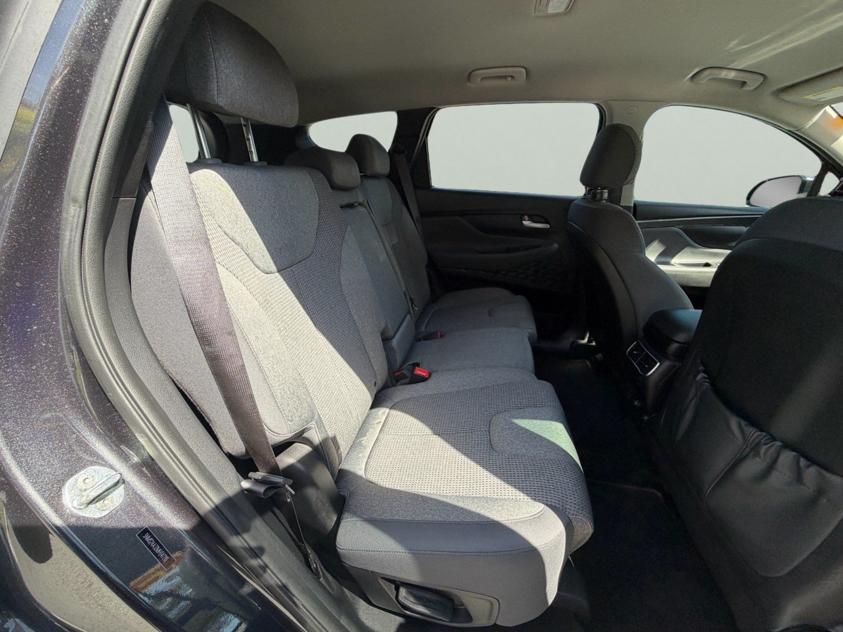 Used 2021 Hyundai Santa Fe SEL FWD image 16