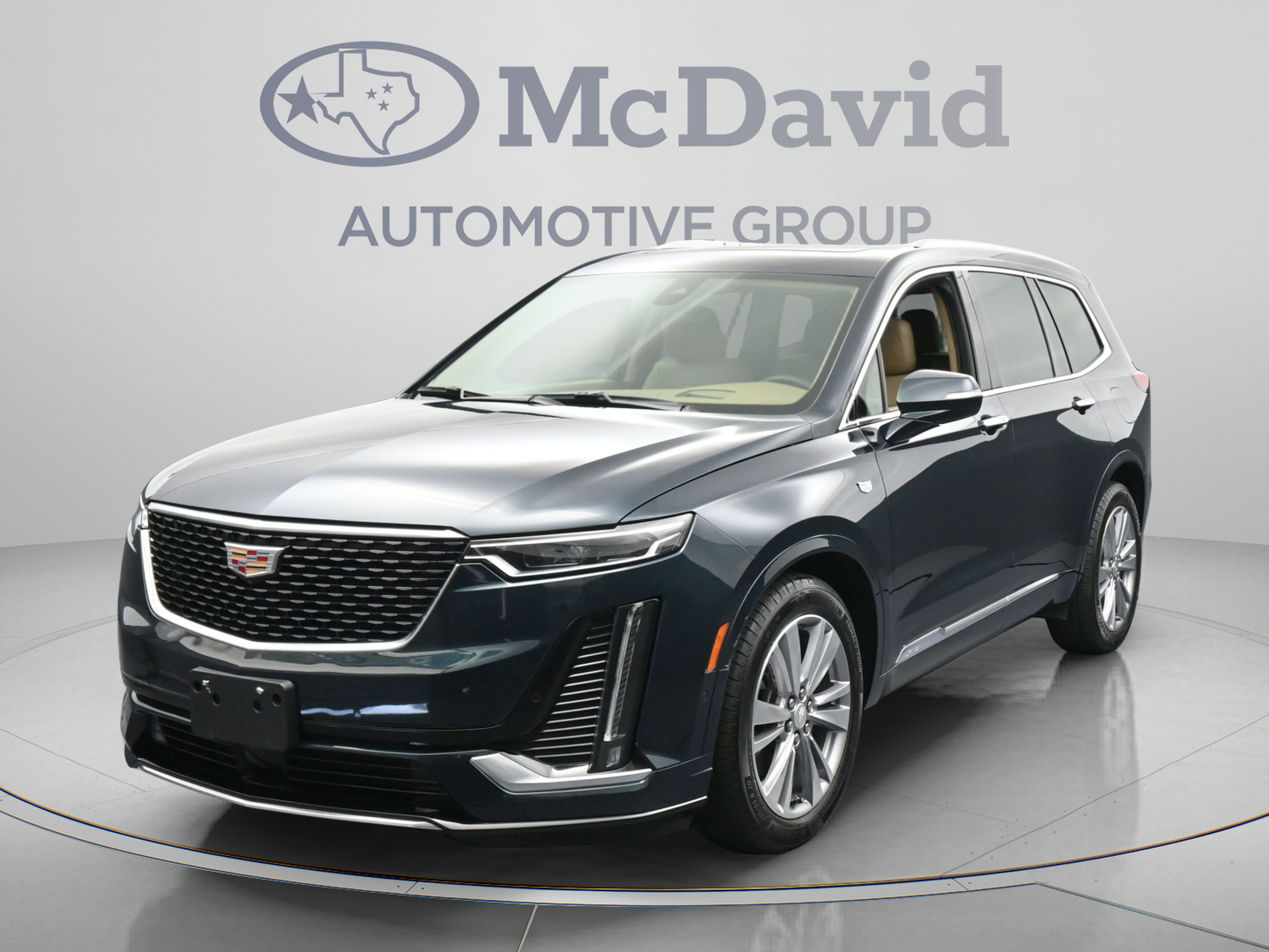 Used 2024 Cadillac XT6 Premium Luxury w/ Platinum Package FWD image 4