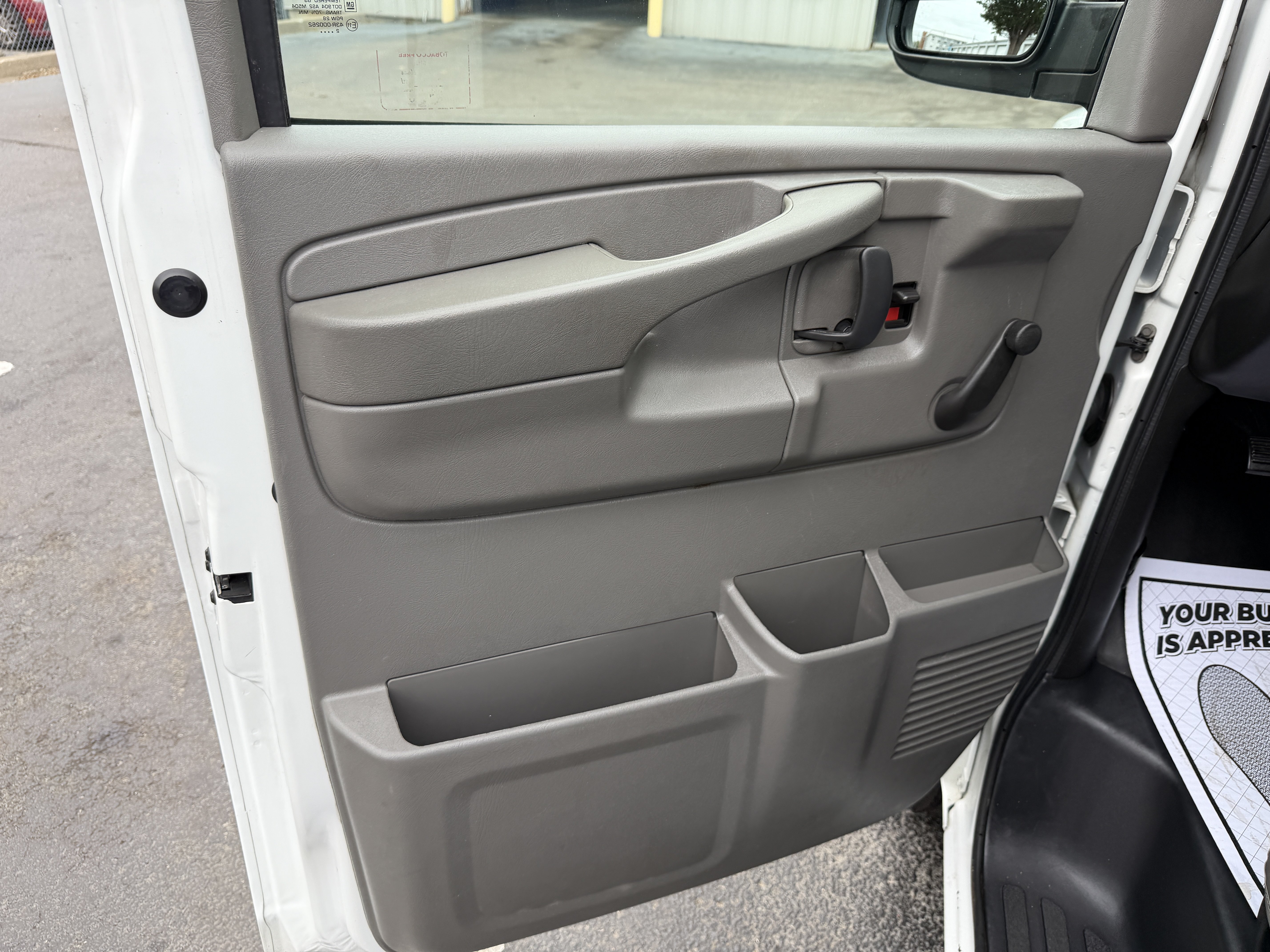 Used 2013 Chevrolet Express 1500 LS RWD image 9