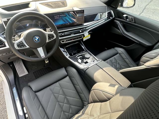 New 2026 BMW X5 xDrive50e w/ M Sport Package image 10