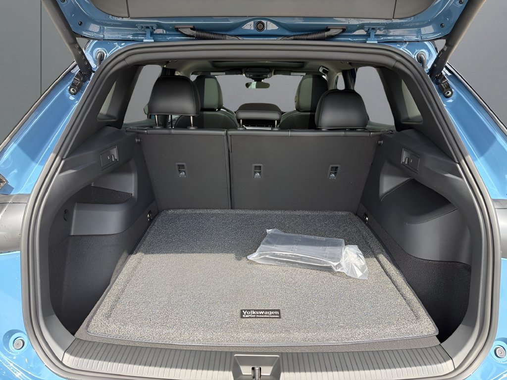 New 2026 Volkswagen Tiguan SE R-Line AWD/4WD image 14