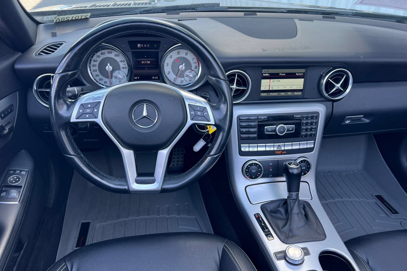 Used 2015 Mercedes-Benz SLK 250 image 14