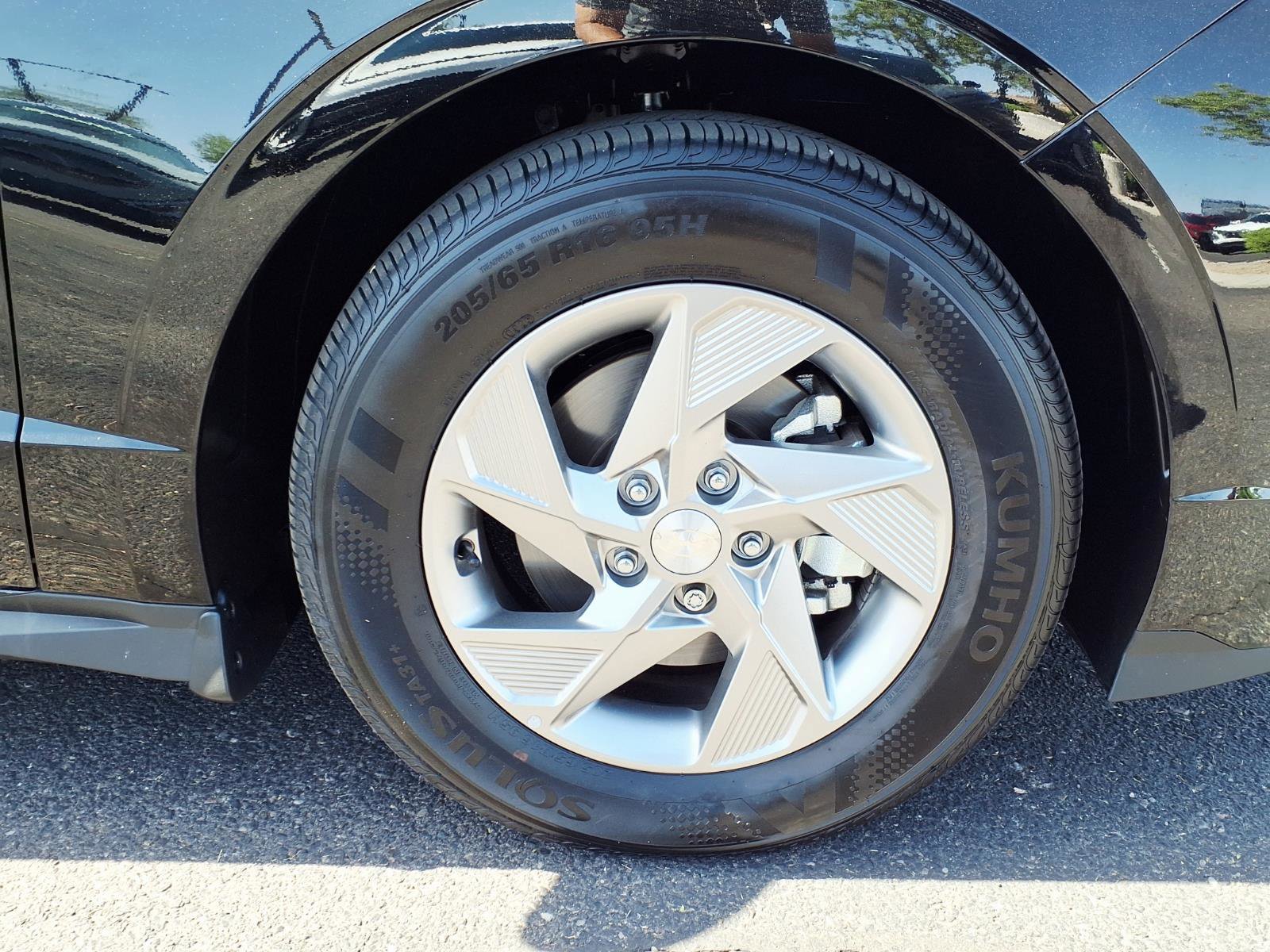 Certified 2025 Hyundai Sonata SE FWD image 6