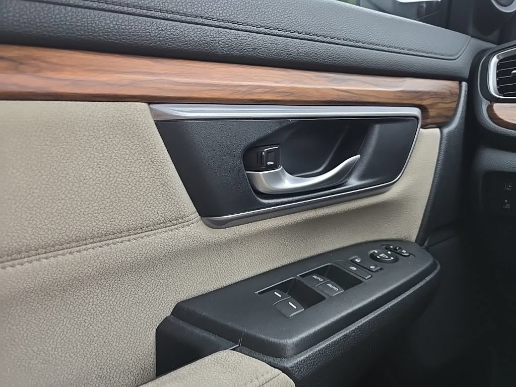 Used 2017 Honda CR-V EX image 18