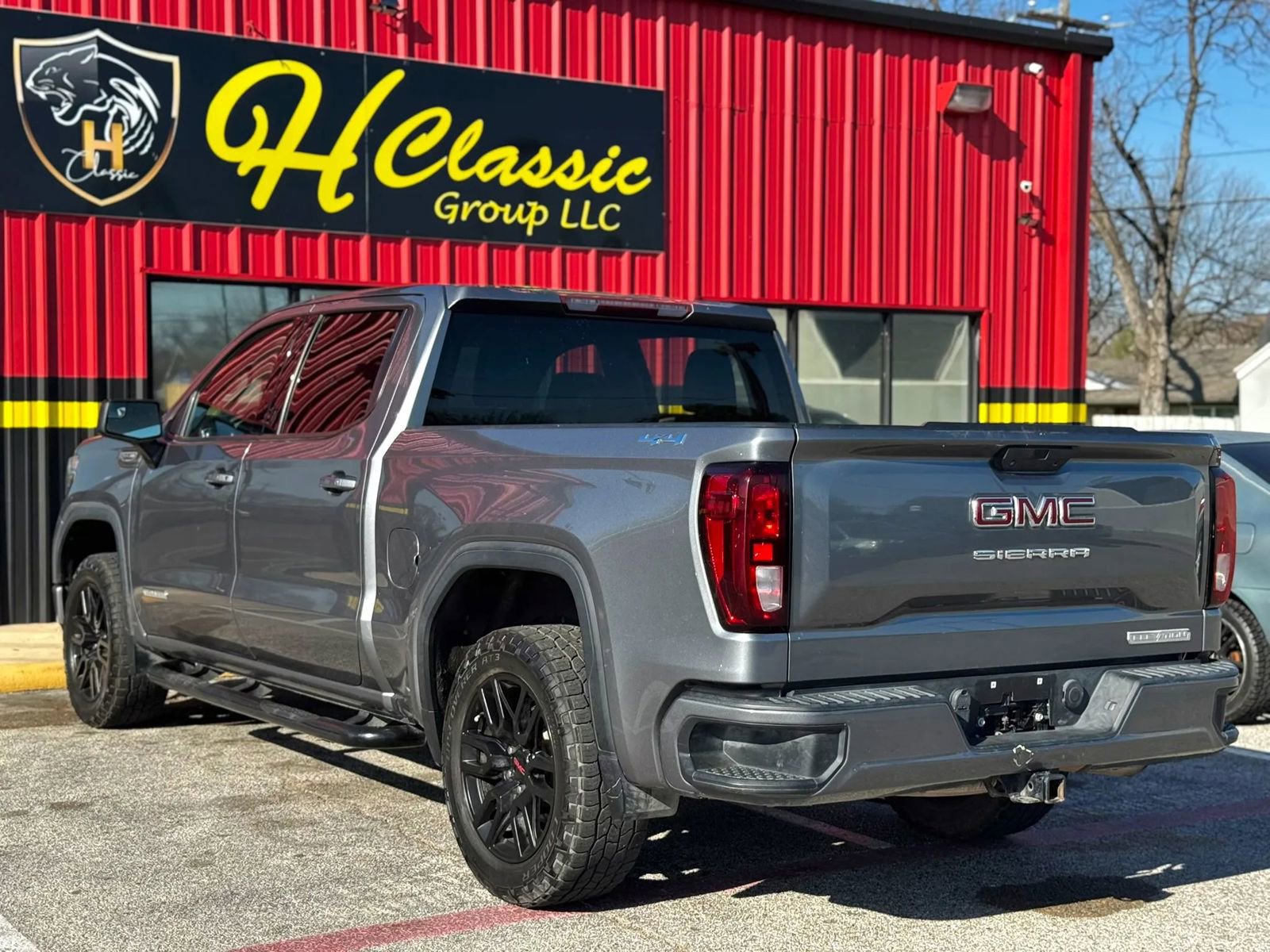 Used 2021 GMC Sierra 1500 Elevation image 3
