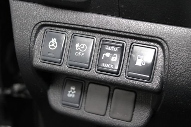 Used 2015 Nissan Leaf SL w/ Premium Package FWD image 16
