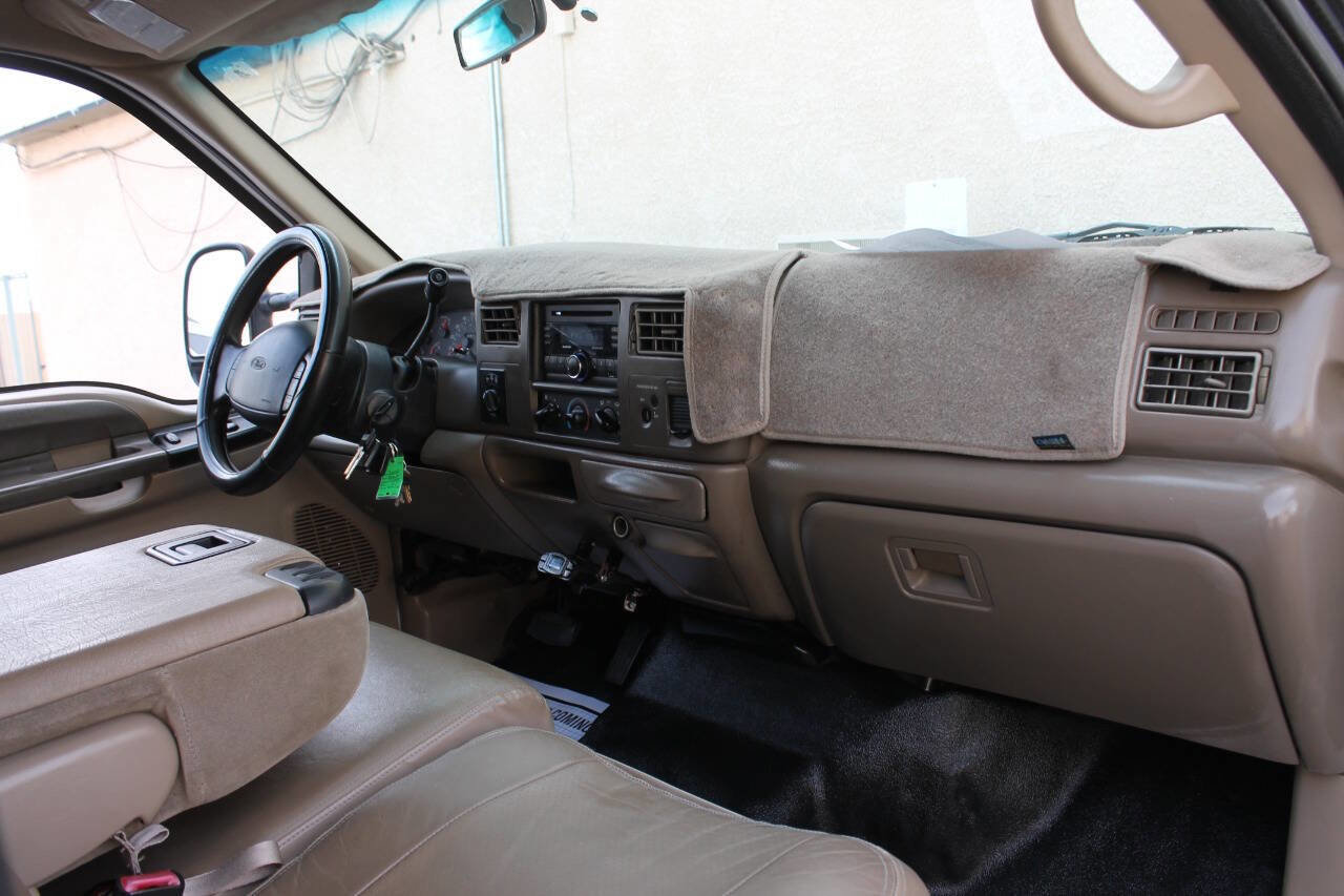 Used 2000 Ford F250 XLT image 35