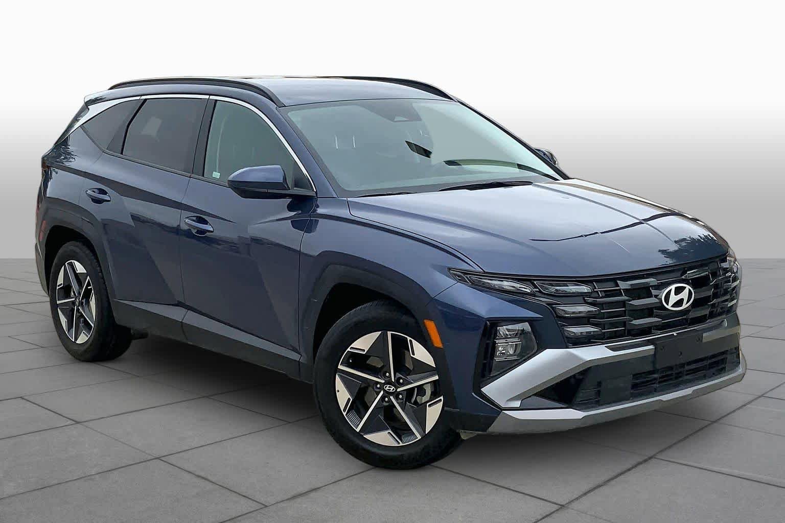 Used 2025 Hyundai Tucson SEL FWD image 3