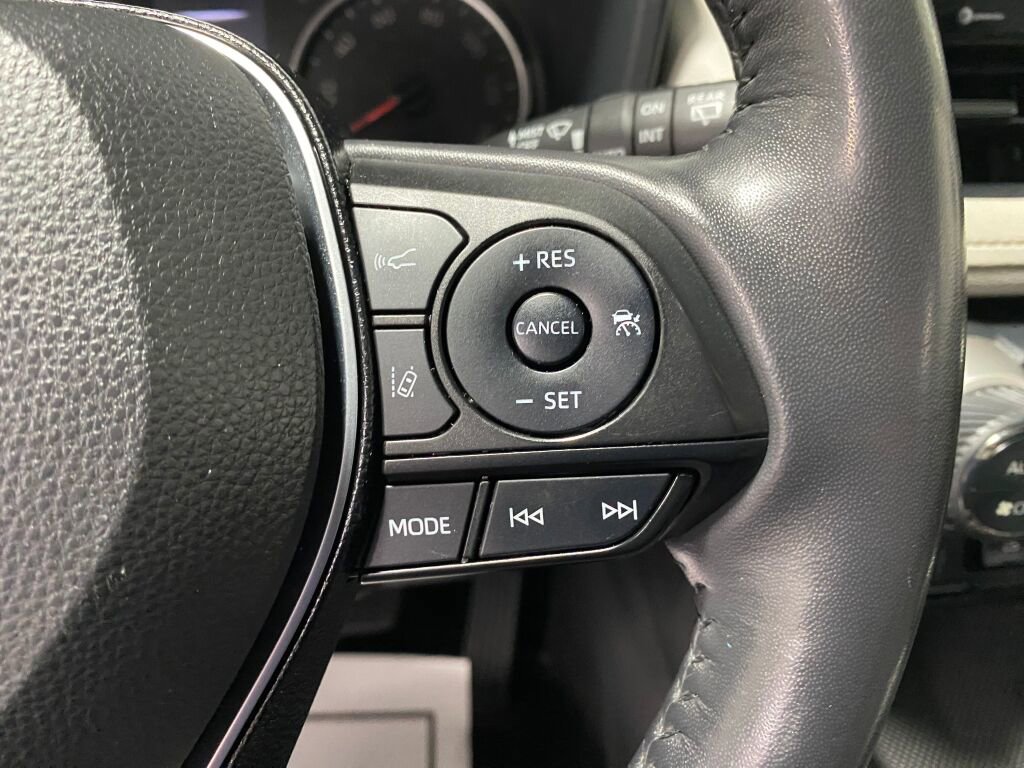 Used 2019 Toyota RAV4 XLE image 12