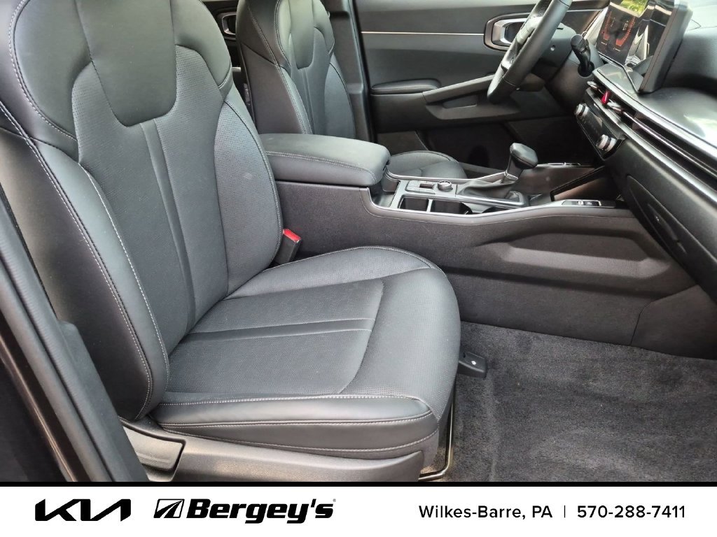 Certified 2026 Kia Sorento S w/ S Panoramic Sunroof Package AWD/4WD image 37