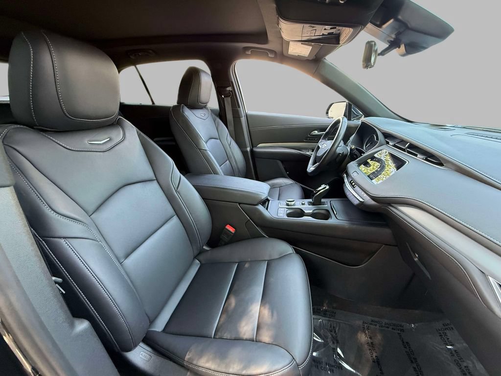 Used 2023 Cadillac XT4 Premium Luxury w/ Enhanced Visibility Package AWD/4WD image 14