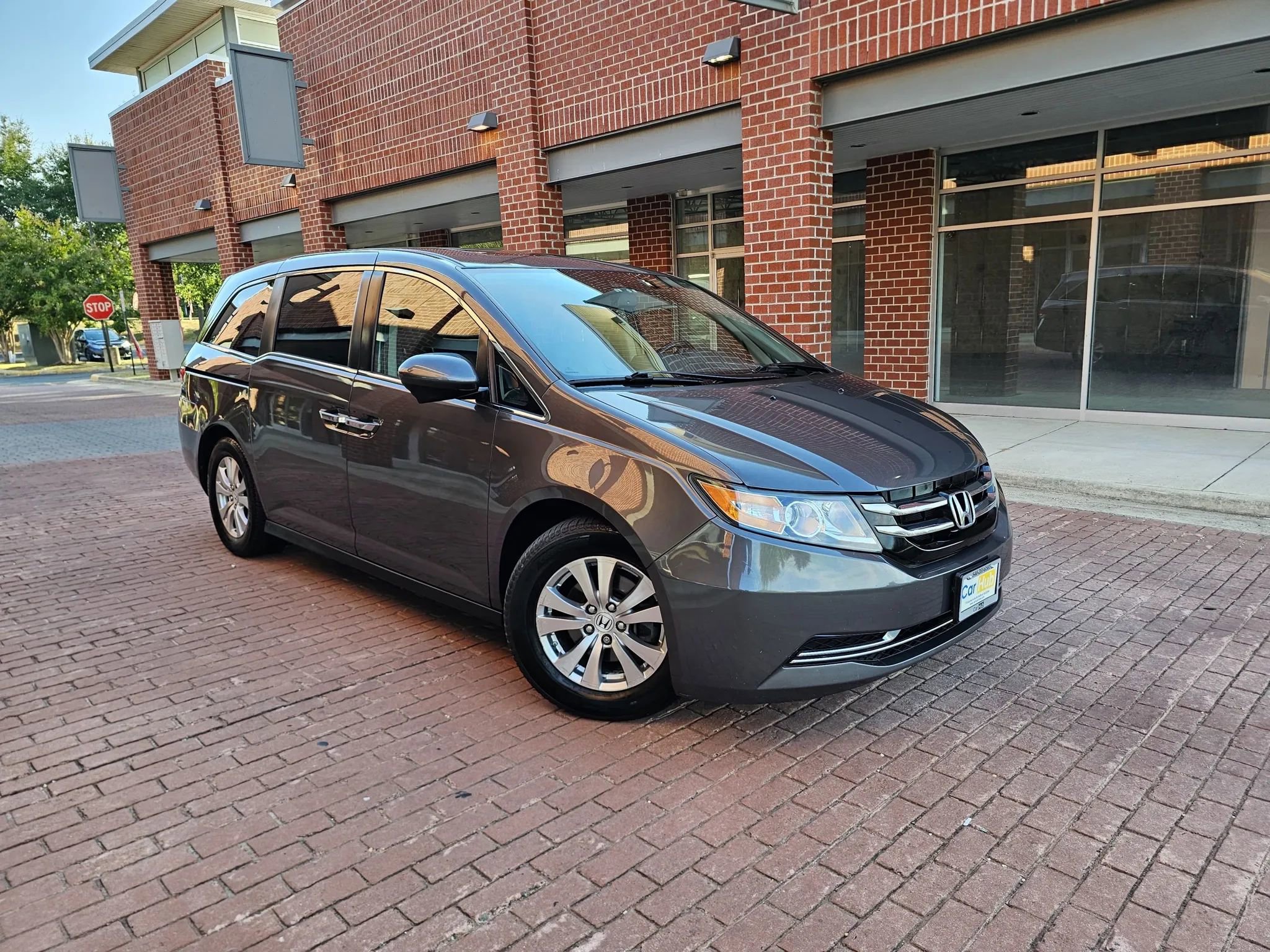 Used 2014 Honda Odyssey EX-L image 1