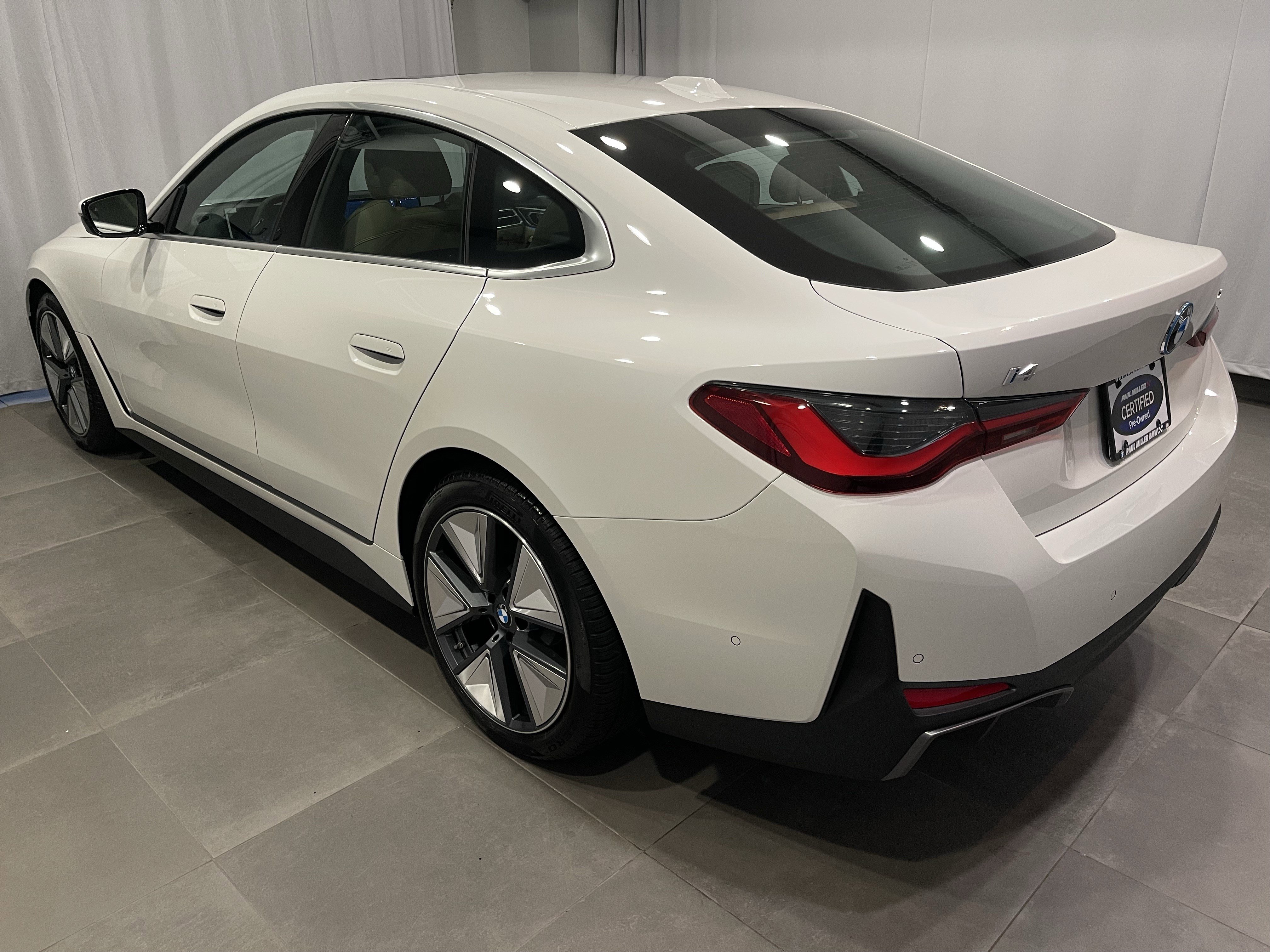 Used 2025 BMW i4 xDrive40i w/ Premium Package AWD/4WD image 4