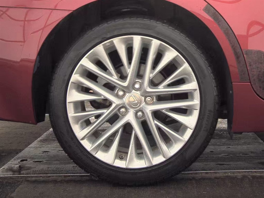 Used 2013 Lexus ES 350 image 17