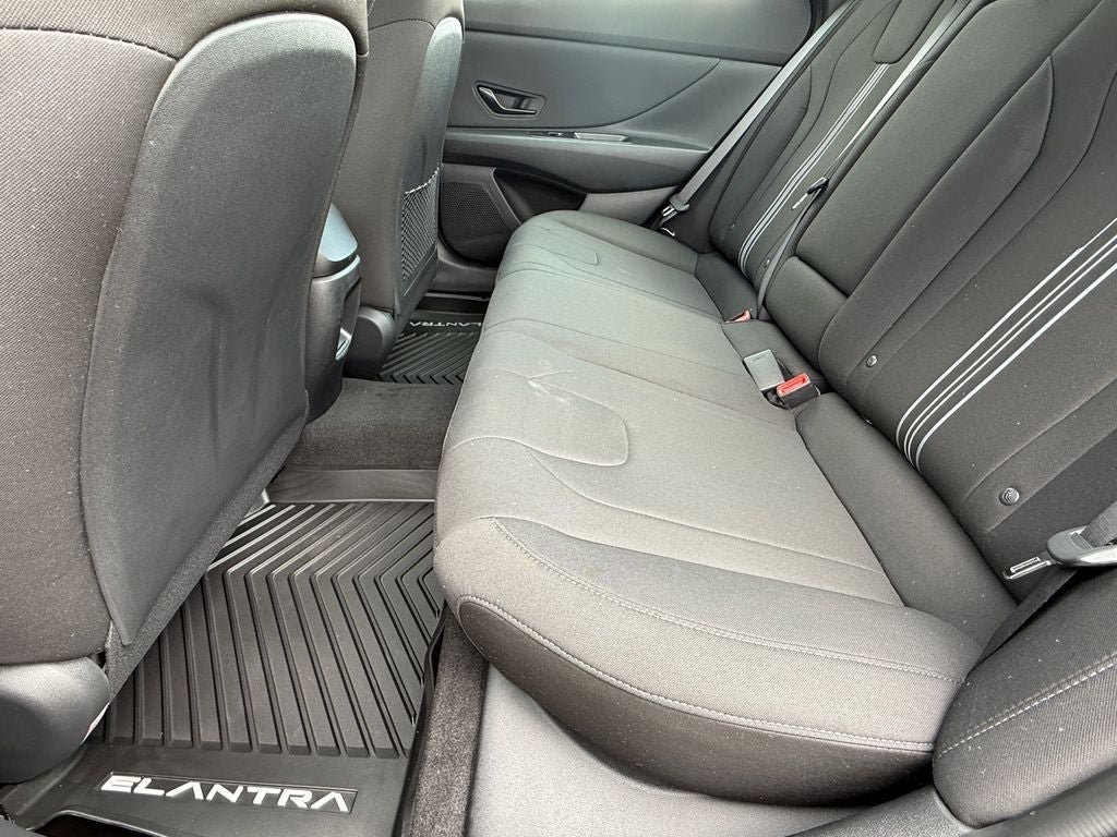New 2026 Hyundai Elantra SEL Sport FWD image 13