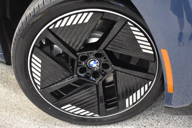 New 2027 BMW iX3 50 xDrive w/ M Sport Package AWD/4WD image 29