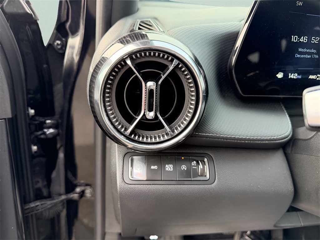 Used 2025 Chevrolet Equinox LT w/ Convenience Package II image 22