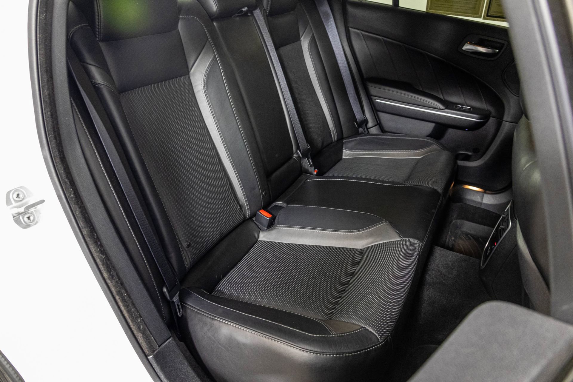 Used 2018 Dodge Charger GT AWD/4WD image 45