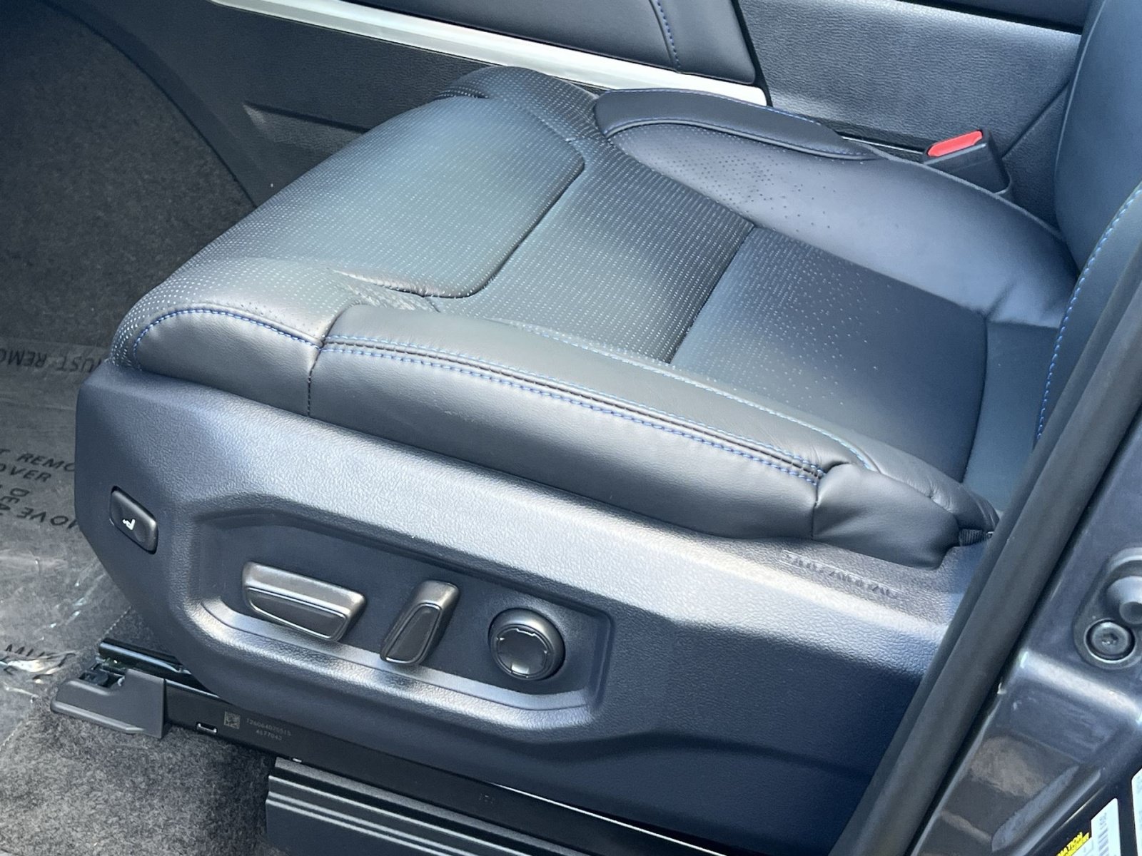 New 2026 Toyota Tundra Platinum AWD/4WD image 8